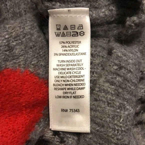 Cupcakes And Cashmere Crewneck Love ❤️ Sweater M - Picture 8 of 8